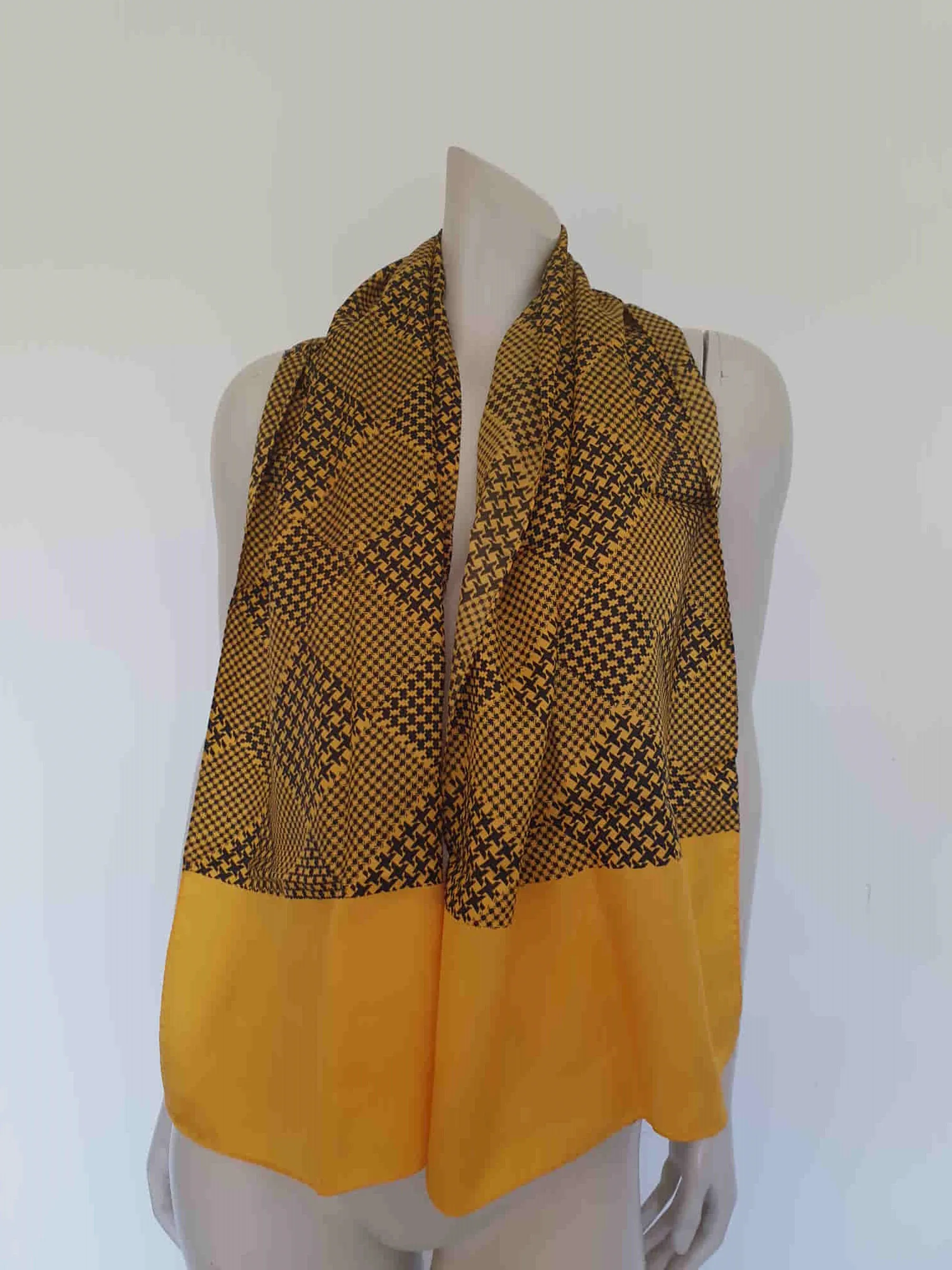 1960s Large Yellow and Black Vintage Houndstooth Scarf