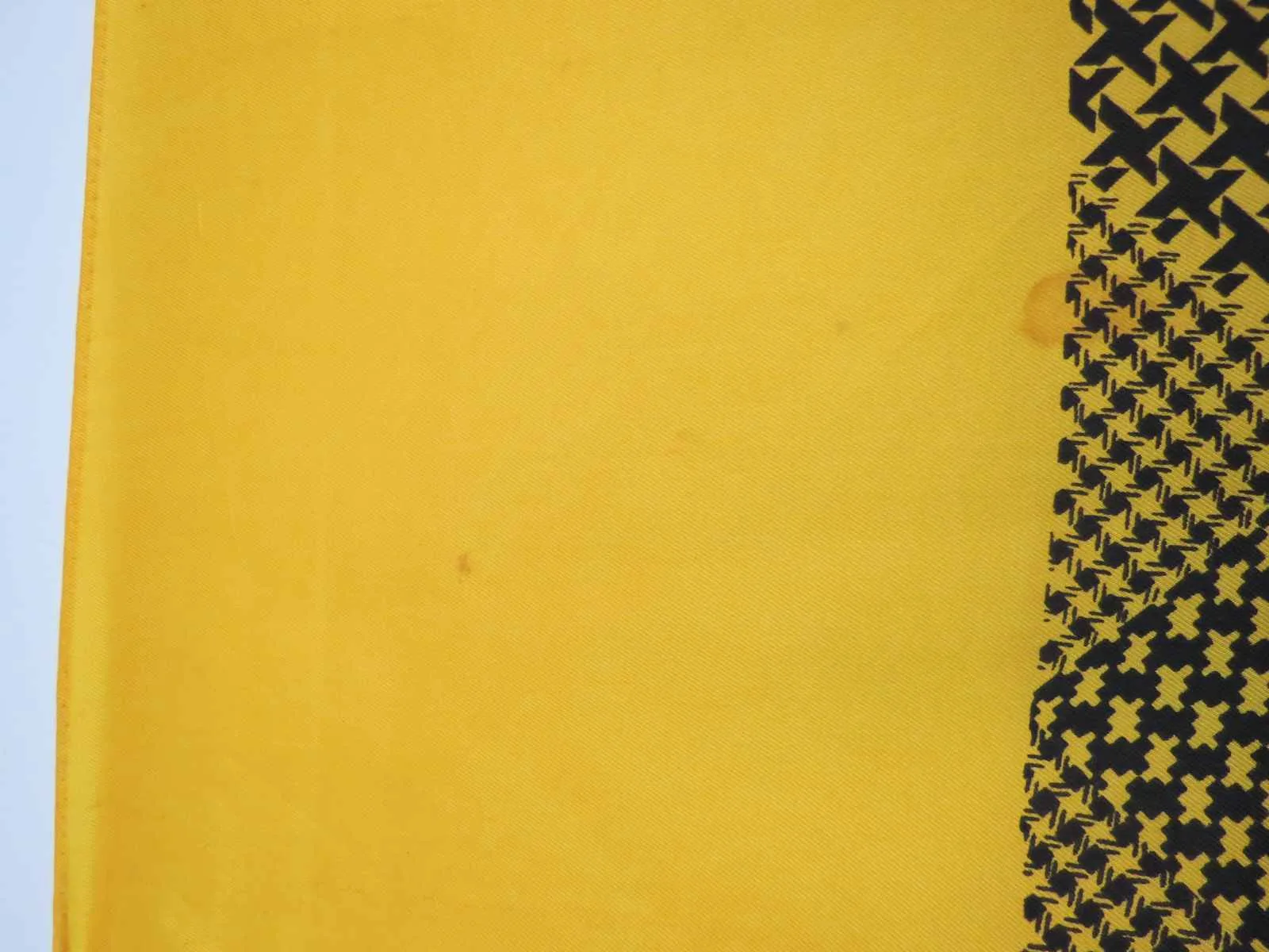 1960s Large Yellow and Black Vintage Houndstooth Scarf