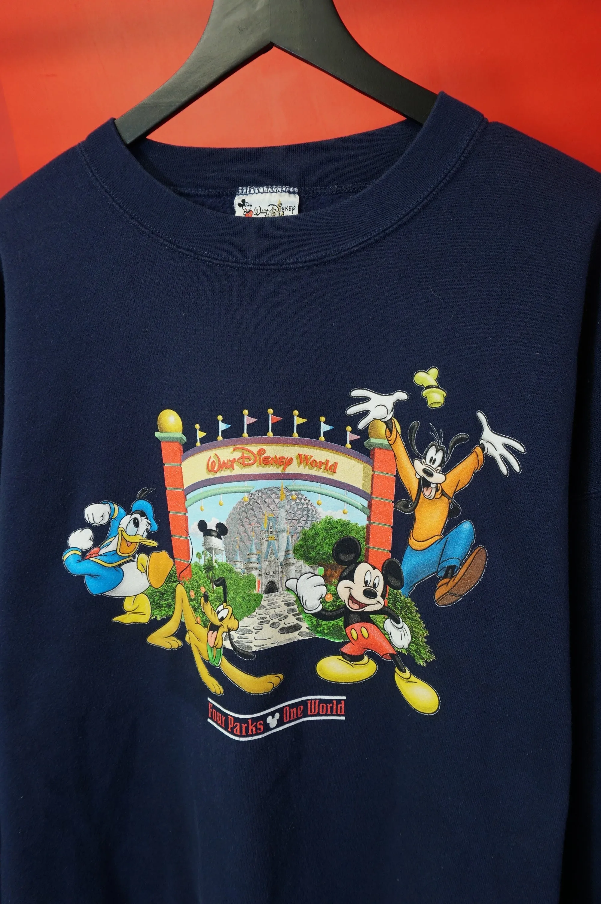 (3XL) Vtg Disney World 4 Parks 1 World Crewneck