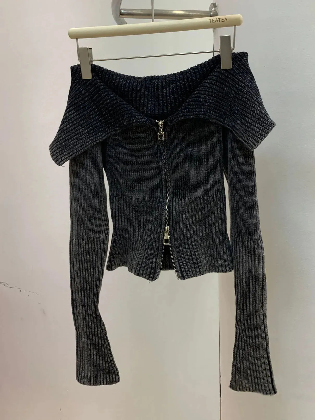 Autumn Y2K Knitted Women Cardigan Sweater Wrist Sleeve Slim Turn-Down Up Collar Double Zippers Female Crop Top C-192