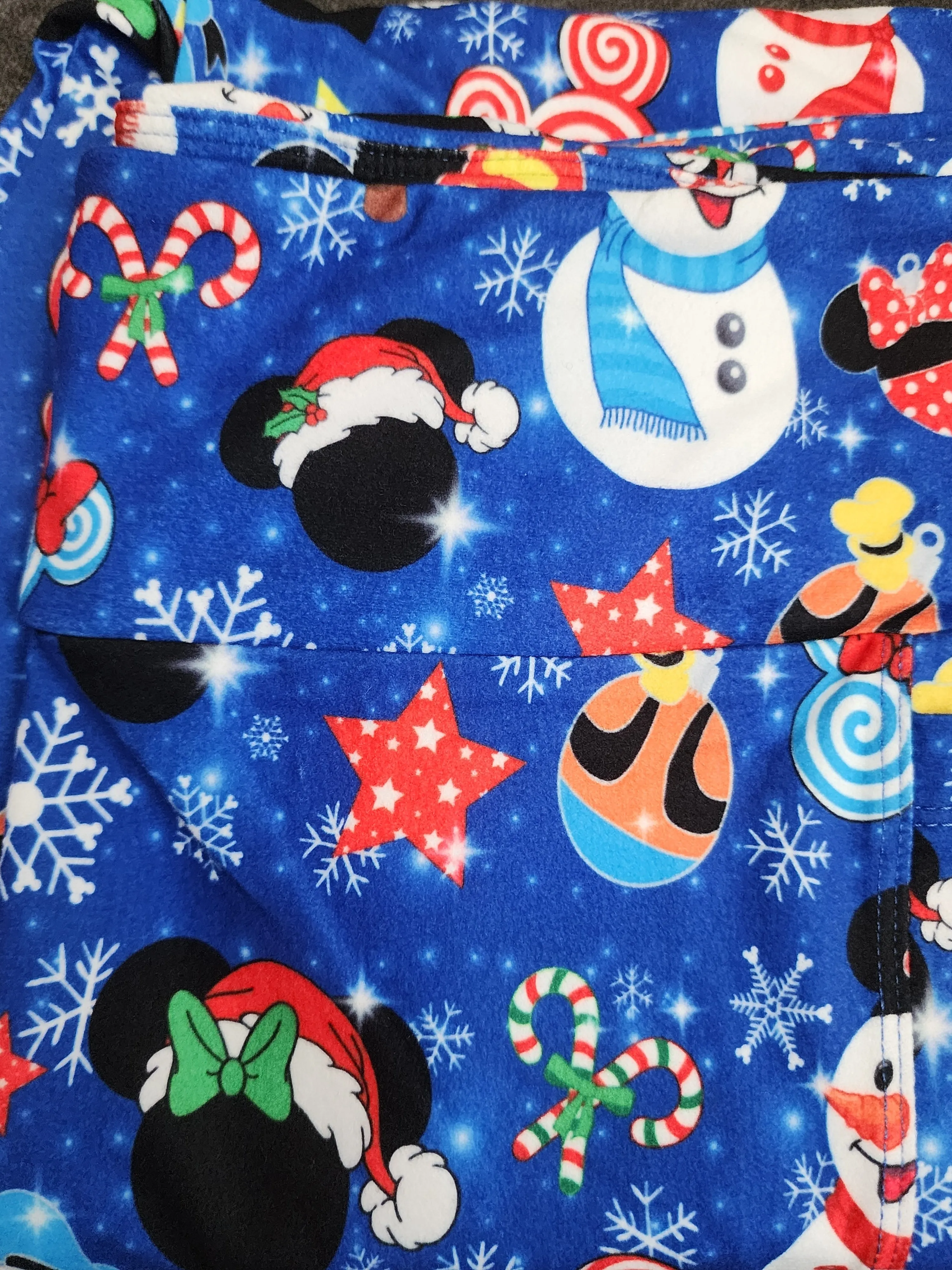 *Charlies Project Disney Mickey and Friends Holiday Christmas Leggings