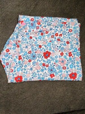 *CP Red, White and Blue Flower Design Leggings