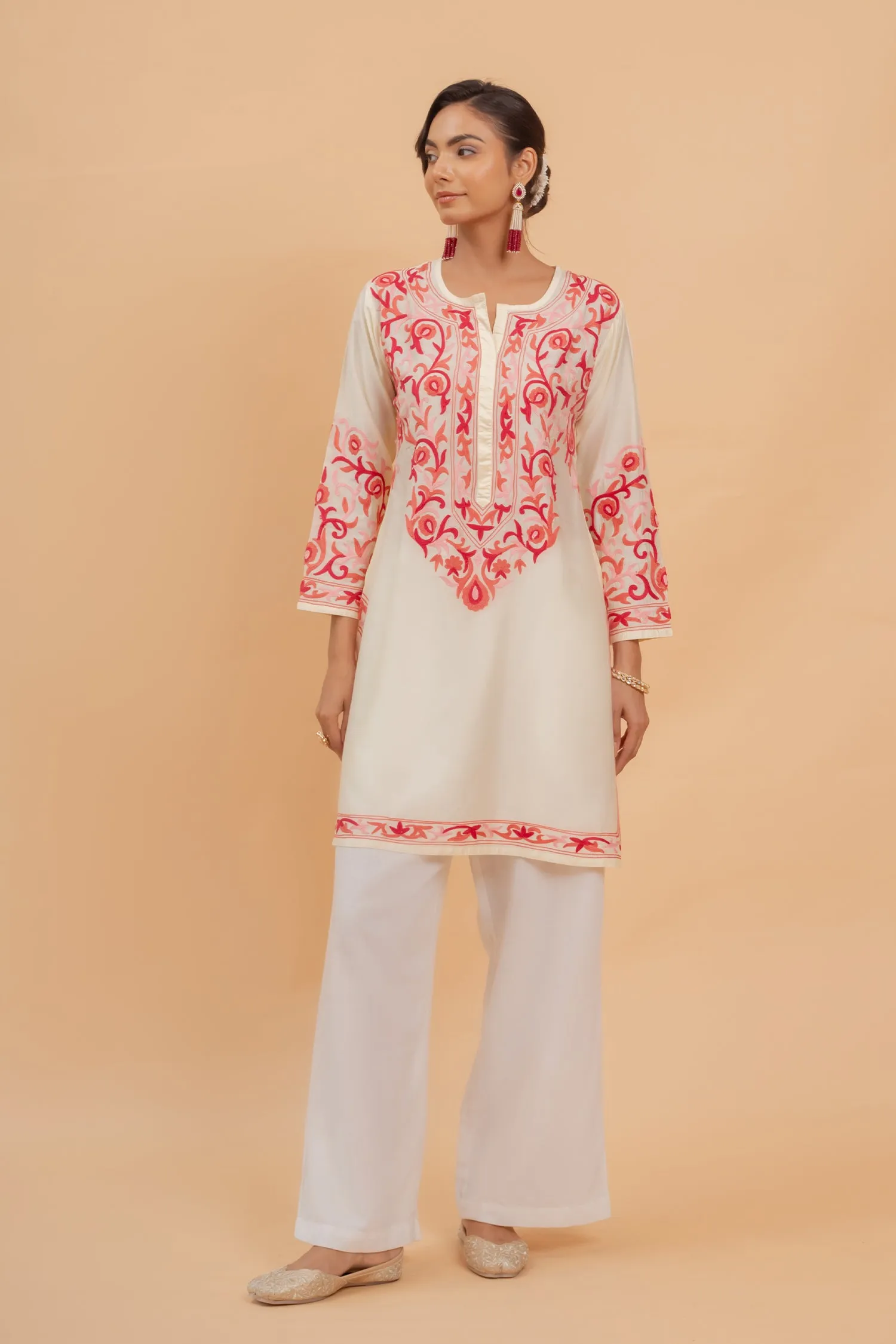 Falak Kashmiri Long Kurta In Chanderi Silk With Pink Embroidery