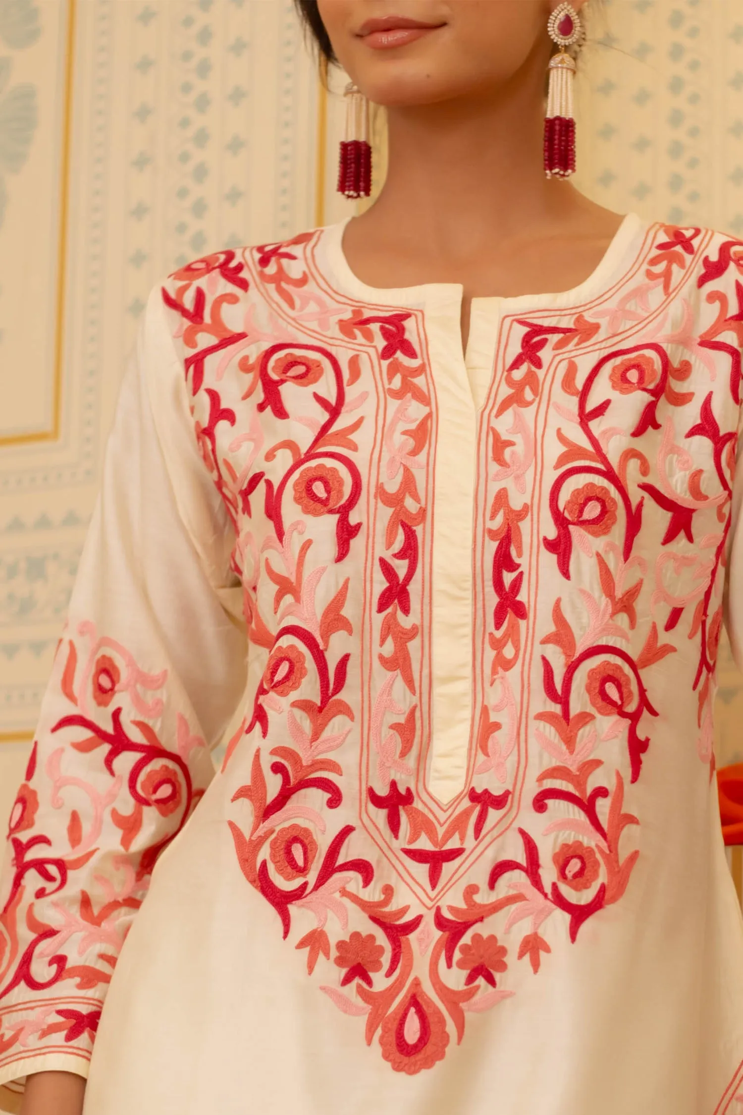 Falak Kashmiri Long Kurta In Chanderi Silk With Pink Embroidery