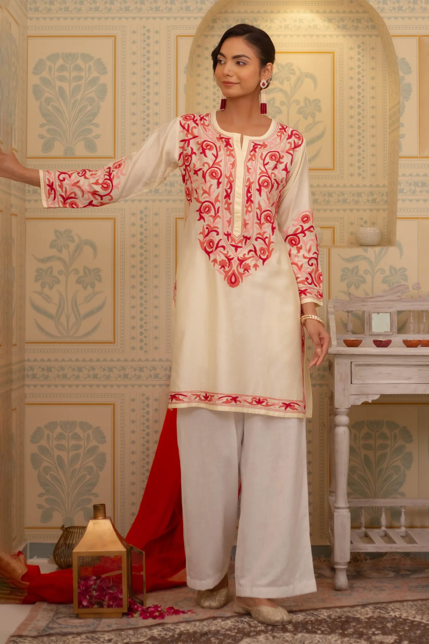 Falak Kashmiri Long Kurta In Chanderi Silk With Pink Embroidery