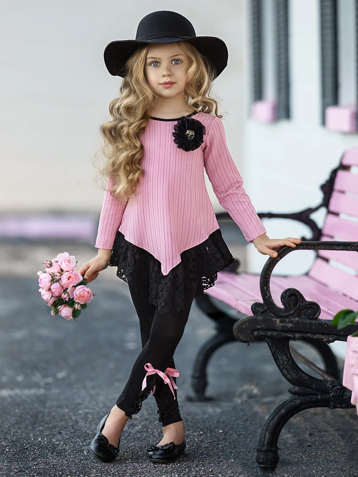 Fine Lines Lace Tunic and Trimmed Legging Set