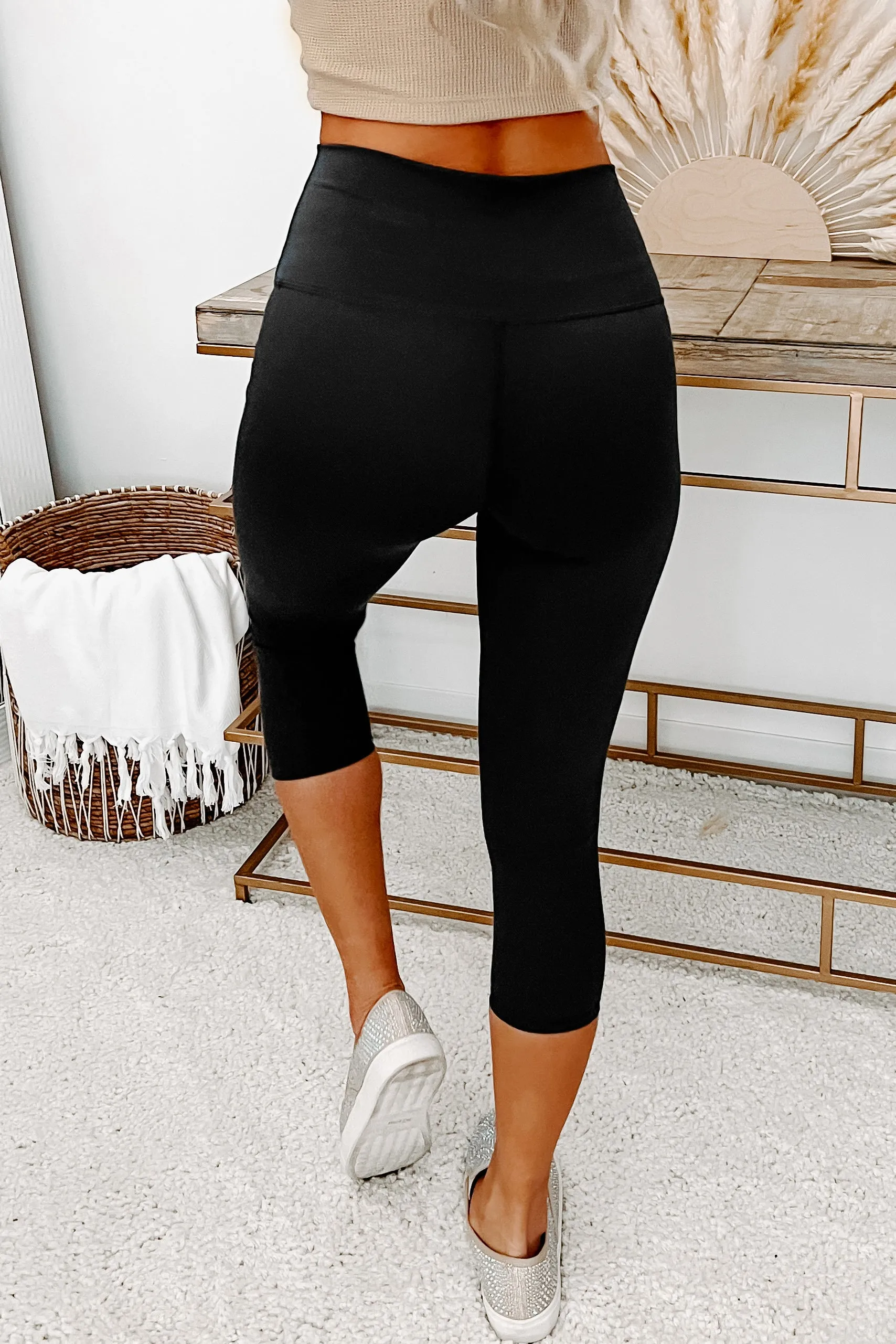 Getting Things Done Mid-Rise Capri Leggings (Charcoal)