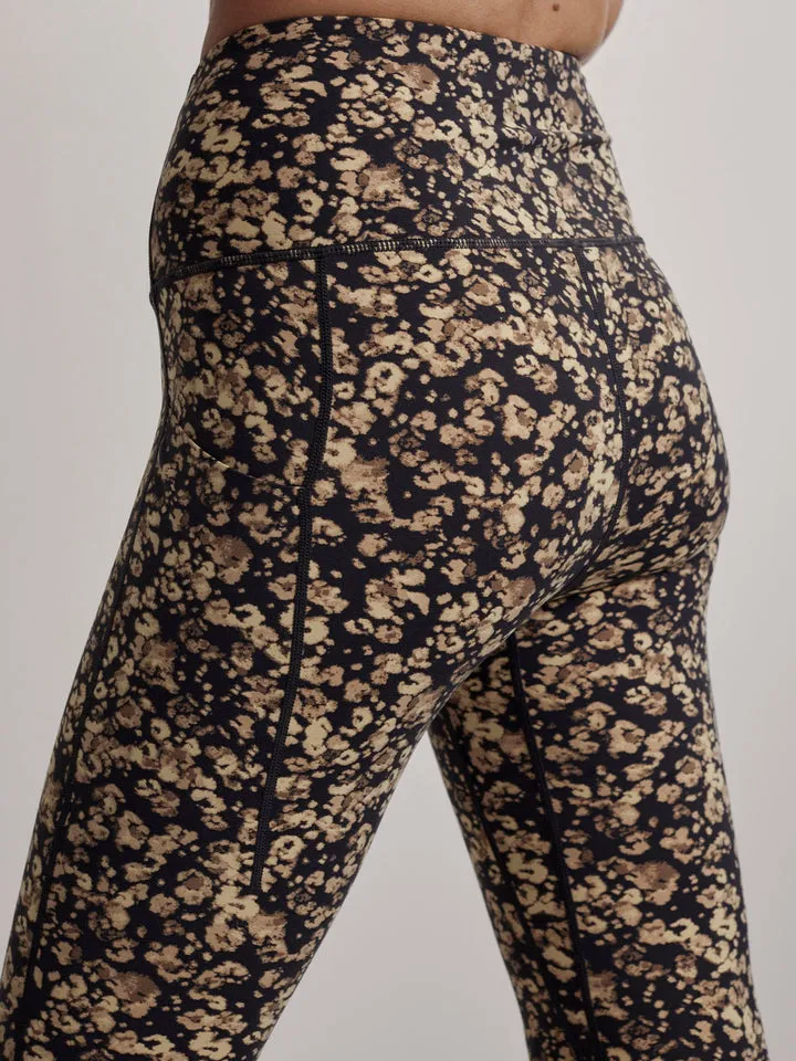 Let's Go Running Legging Sand Speckle Leopard