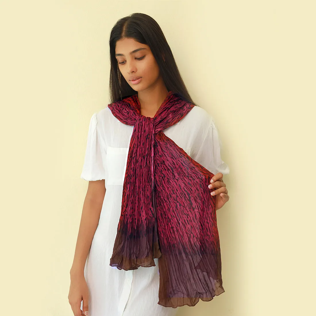 Maroon & Brown Ombre Abstract Printed & Pleated Polyester Scarf