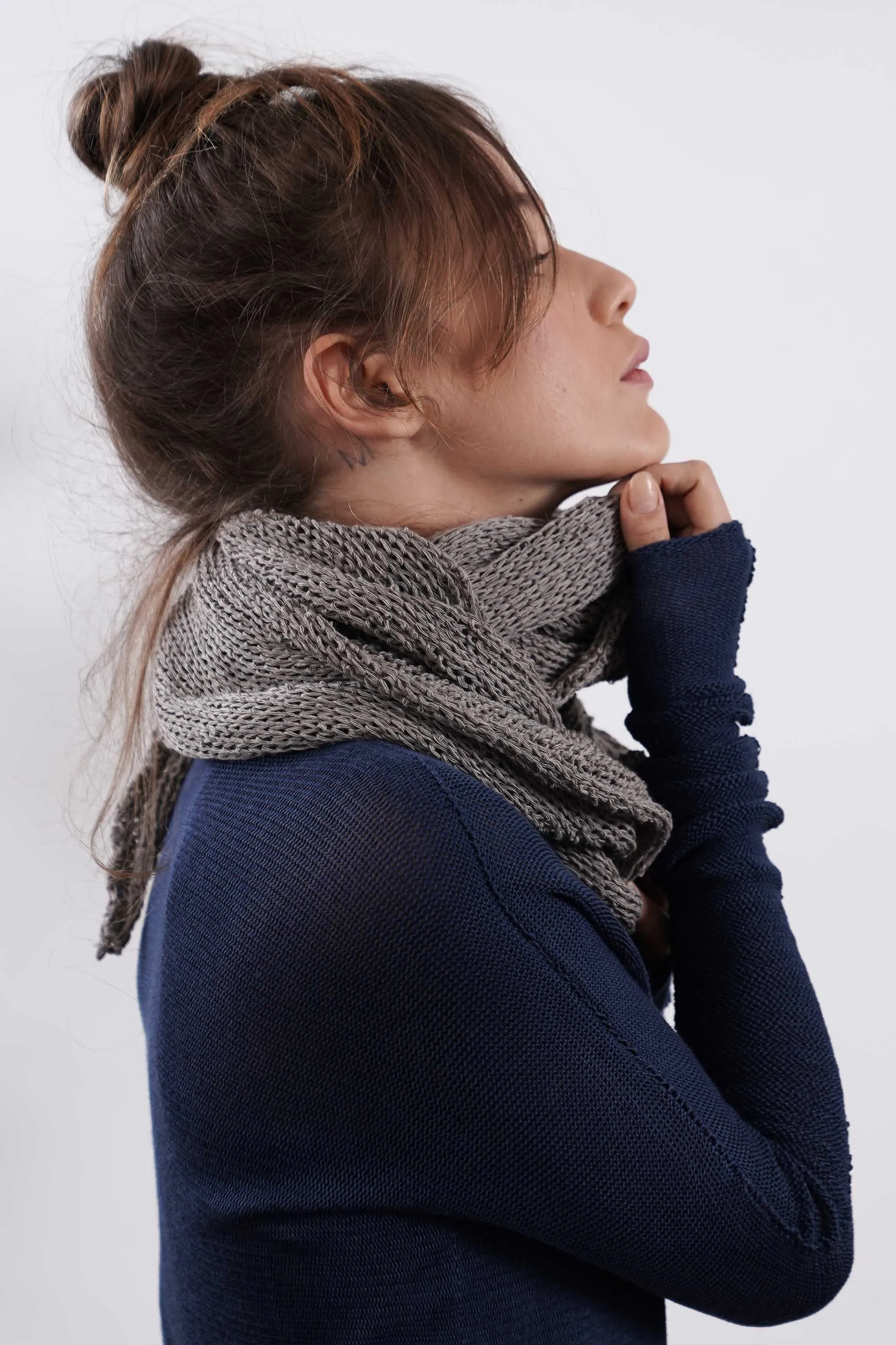 Open knit Cotton, Soy & Bamboo Prevo Scarf - Gray