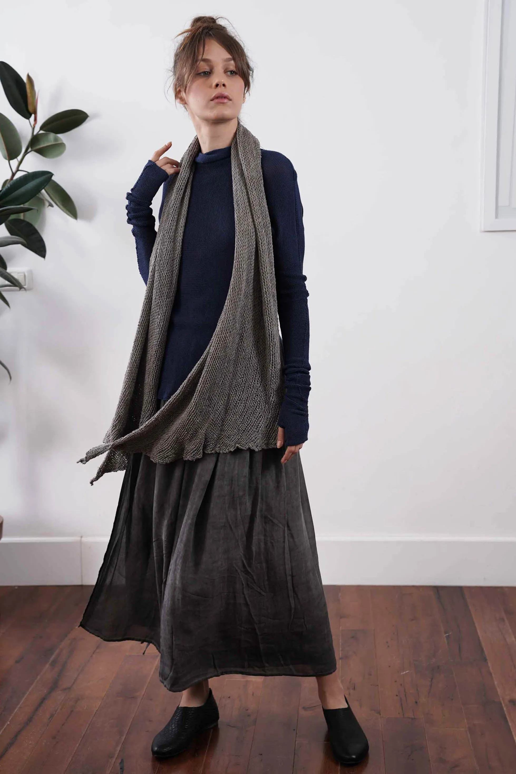 Open knit Cotton, Soy & Bamboo Prevo Scarf - Gray