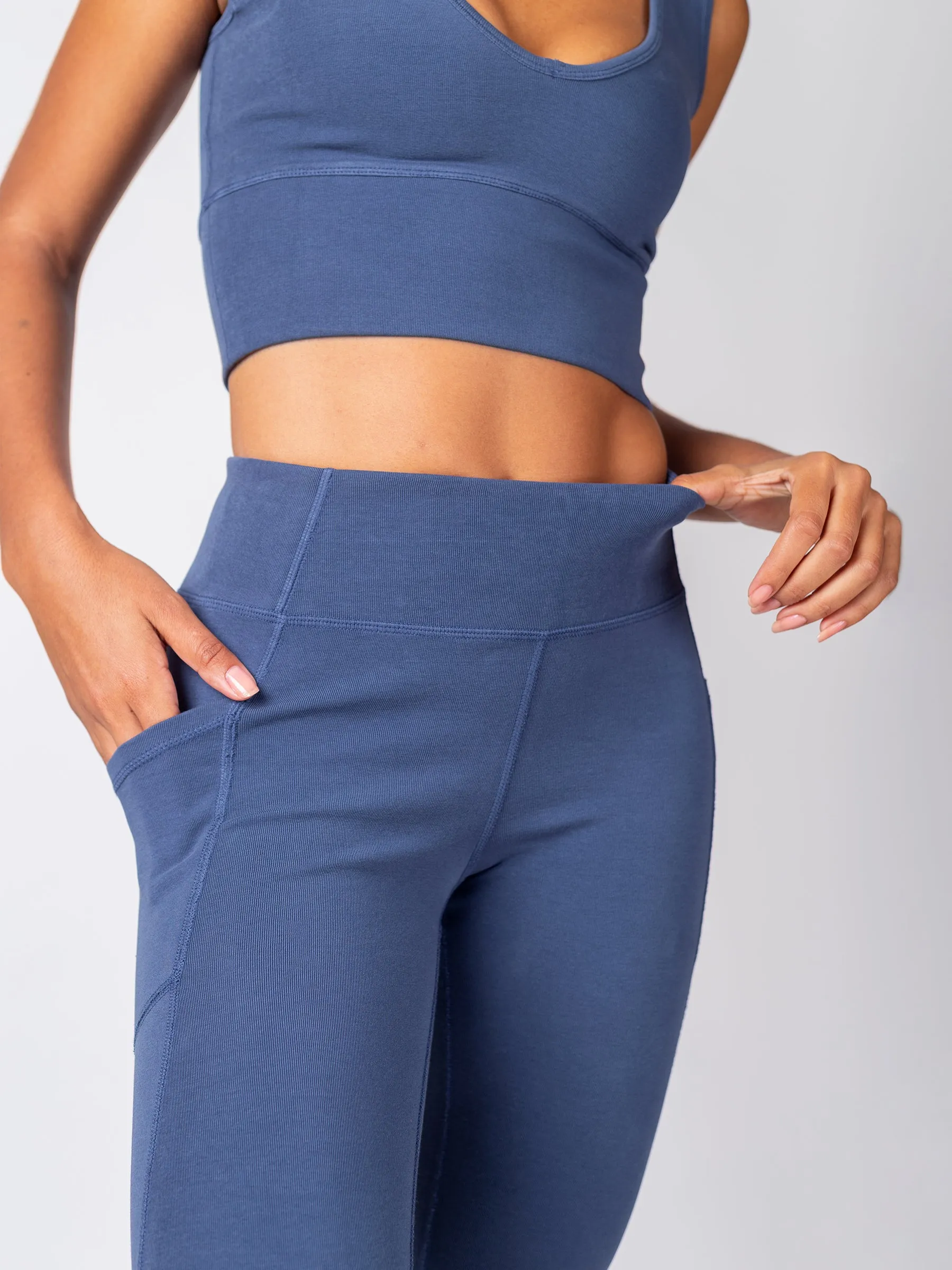 PlantTec™ Crop/Petite Leggings | Blueberry