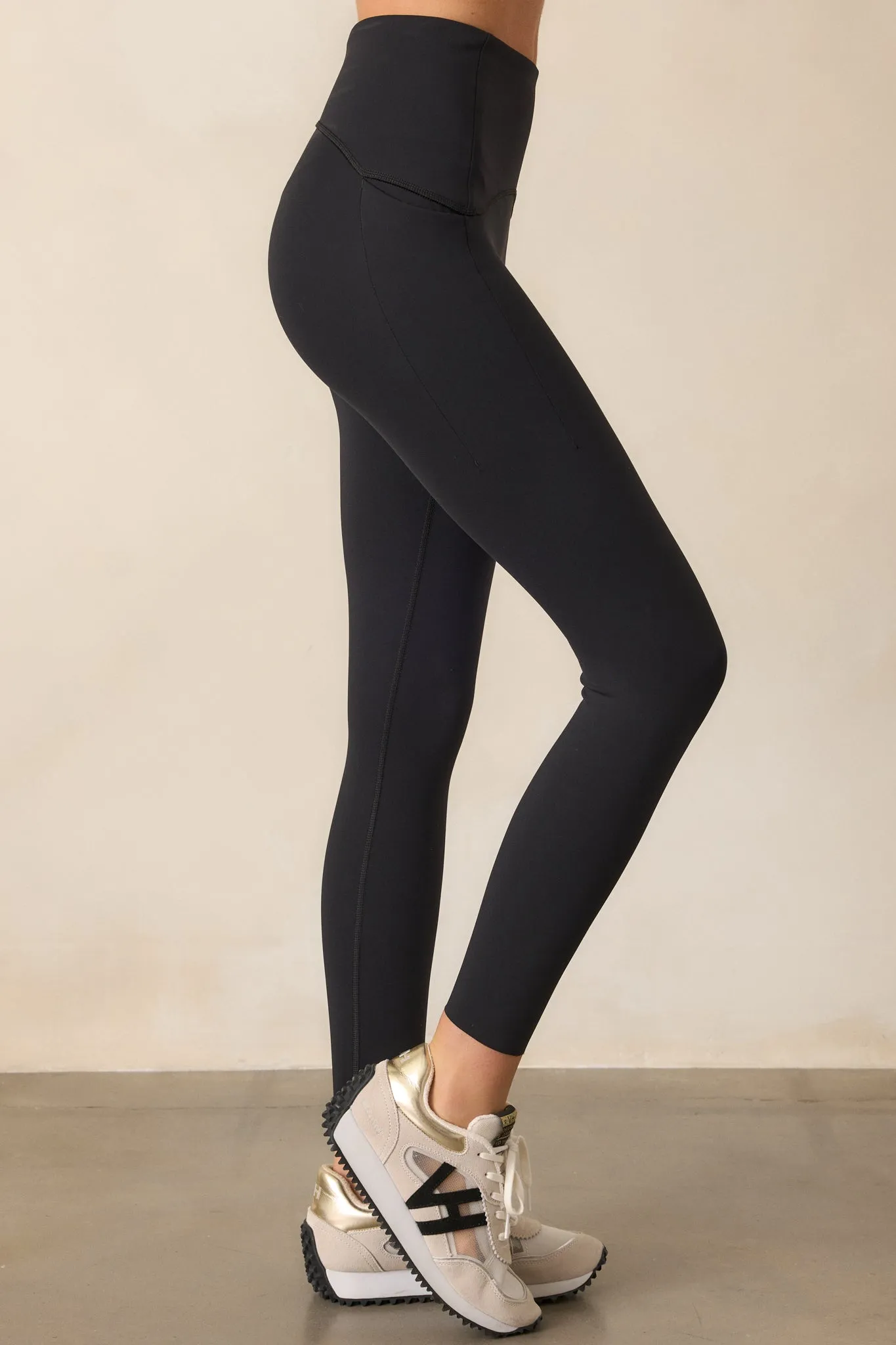 SPANX Booty Boost® Perfect Pocket Active Very Black Leggings