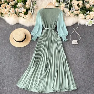 Vintage Charm Maxi Pleated Dress with Puff Sleeves