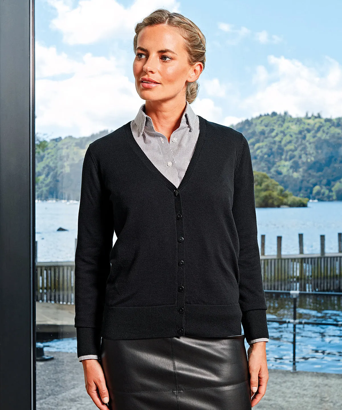 Womens button-through knitted cardigan | Royal