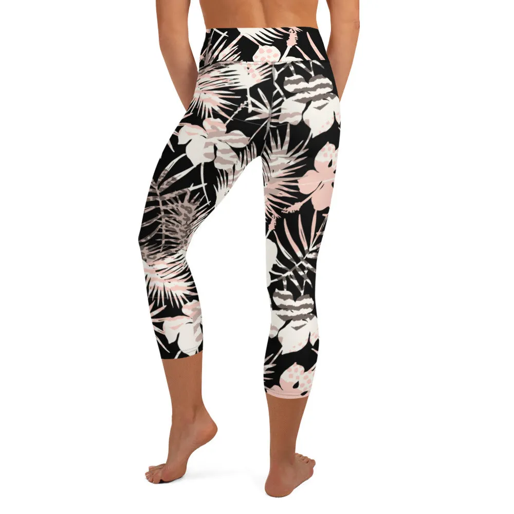 Yoga Capri Leggings in Natural Tropical Print