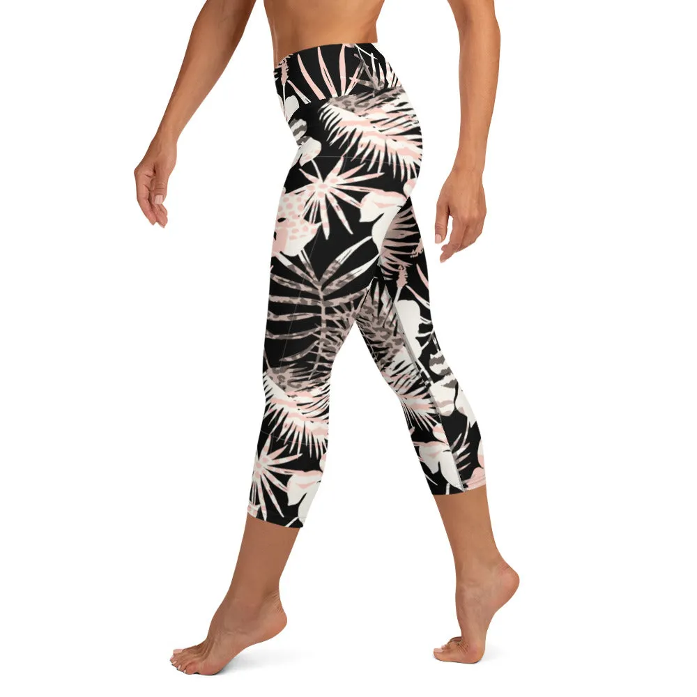 Yoga Capri Leggings in Natural Tropical Print